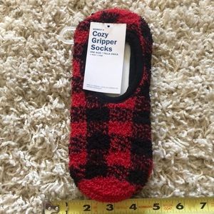 GRIP SLIPPERS